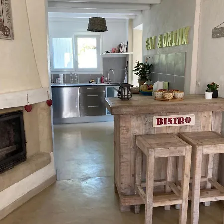 Villa Maison Ensoleillée à 15 Minutes De Cassis