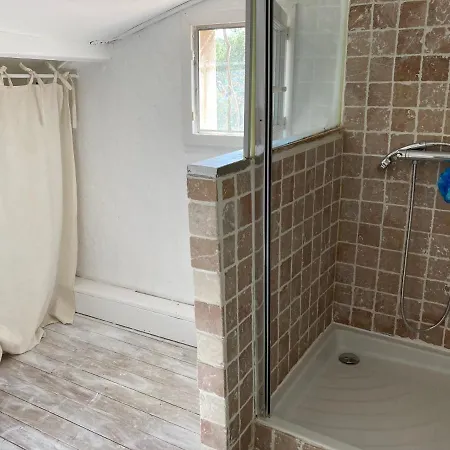 Maison Ensoleillée à 15 Minutes De Cassis Villa *